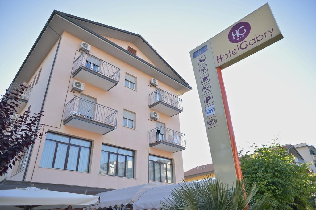 Hotel Gabry Cervia Exterior foto